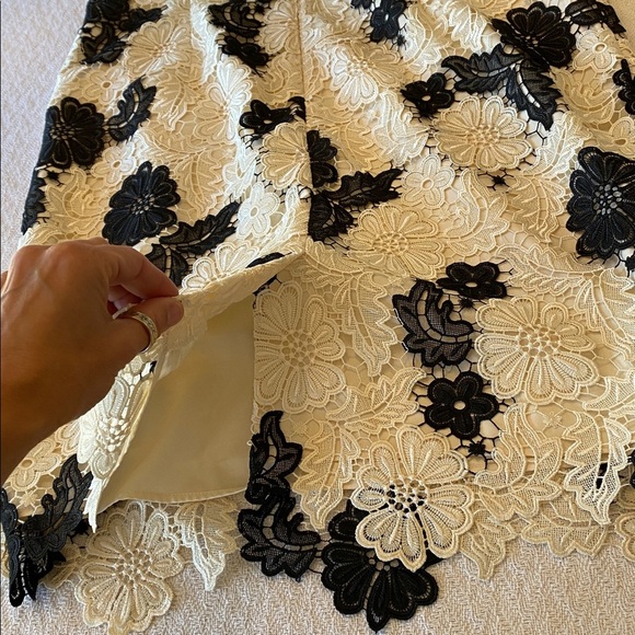 Jacques Vert Floral Lace Dress Sleeveless Cream black Crochet Formal Elegant - Picture 10 of 16